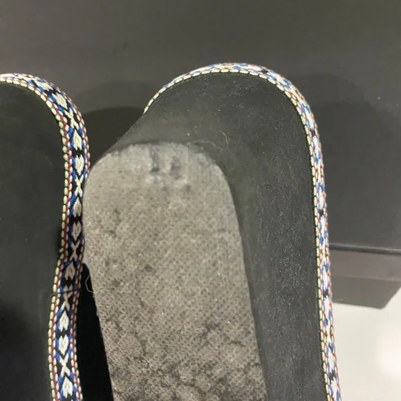 Rocket Dog Wedge-Aztec Pattern Trim- Flip Flop- Sze 8-8.5 - Picture 10 of 14